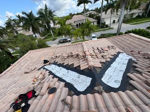 𝐁𝐥𝐚𝐧𝐜𝐨 𝐒𝐨𝐥𝐮𝐭𝐢𝐨𝐧𝐬 & 𝐑𝐞𝐩𝐚𝐢𝐫𝐬 𝐑𝐨𝐨𝐟𝐢𝐧𝐠 - Photo 1