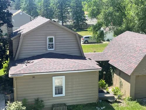 2B Restored - Photo 4