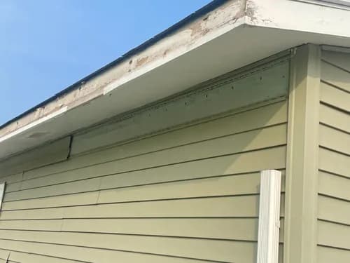 2B Restored - Photo 2