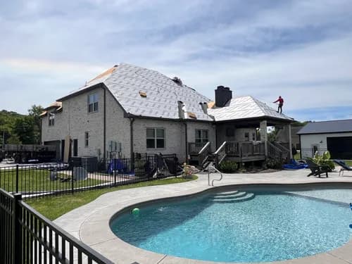 4 Square Roofing - Photo 3