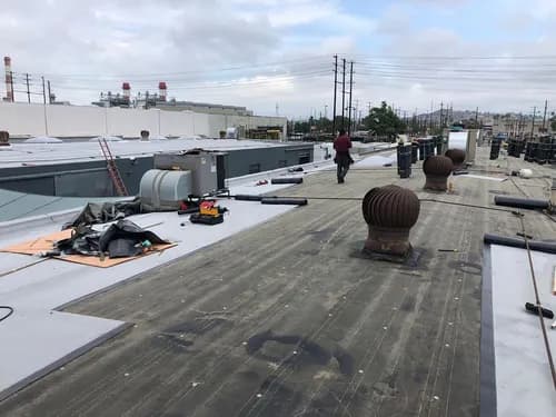 911 Roofing Builders - Photo 4