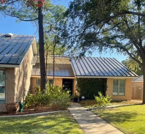 A & A Roofing & Construction