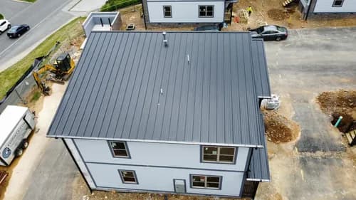 Alvarado Master Roofing - Photo 4