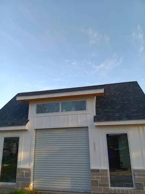 Alvarado Roofing & Construction - Photo 3