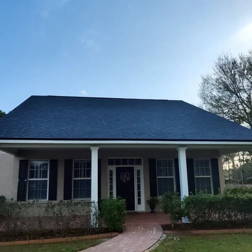 Alvarez Roofing - Photo 2