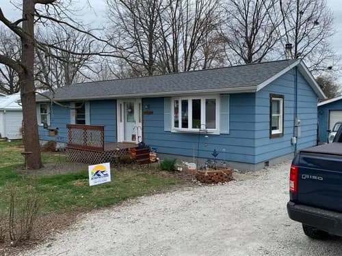 AM Roofing and Siding LLC - Photo 1