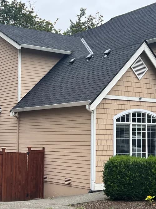 AR ROOFCARE LLC - Photo 2