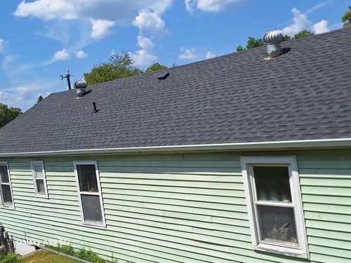 B&B Roofing Repairs - Photo 1