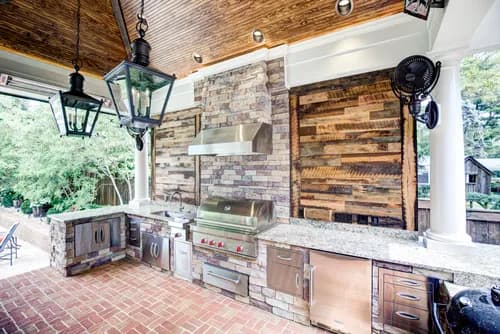 BACK Construction - Photo 3