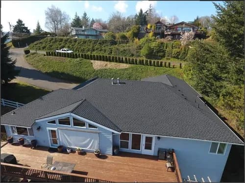 Best Roof Maintenance - Photo 1