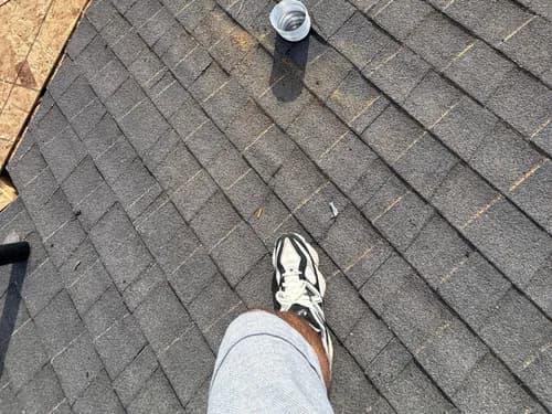 Bill's Roofing - Photo 3