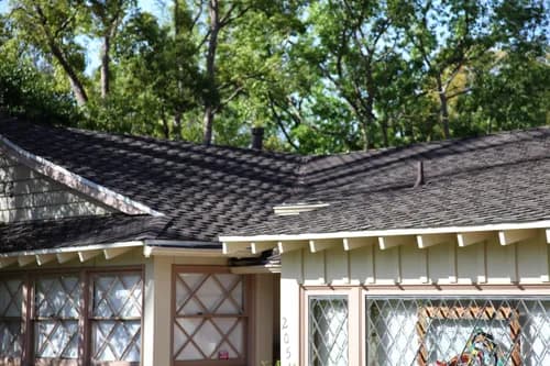 Bilt-Well Roofing - Photo 2