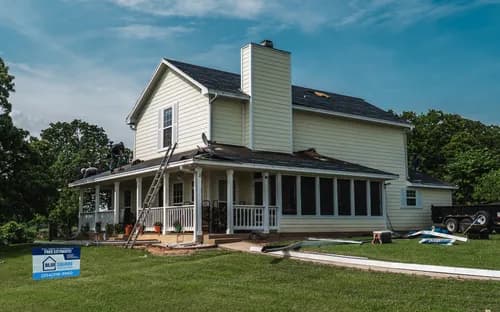 Blue Square Roofing LLC - Photo 3