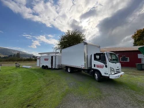 Builders Roofing & Gutters