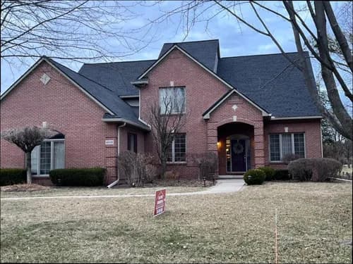 Cabrera & Sons Roofing - Photo 4