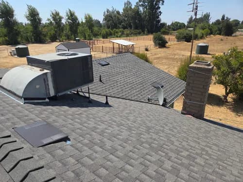 Cal City Roofing - Photo 2