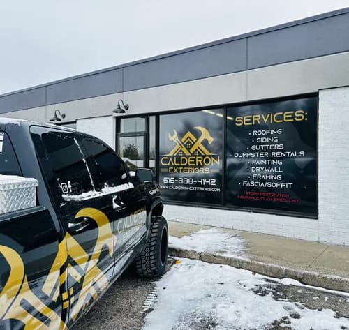 Calderon Exteriors - Photo 1