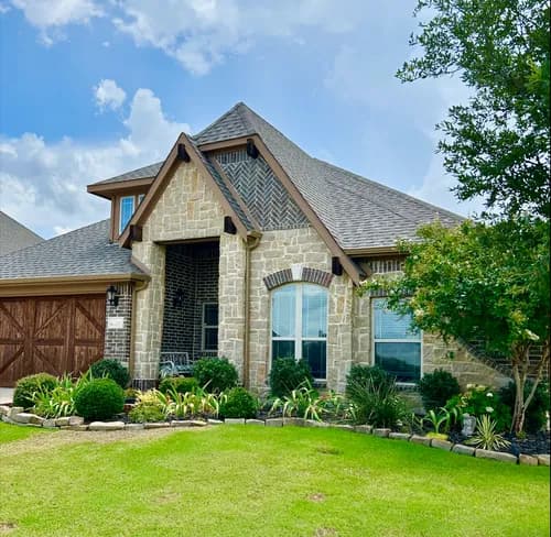 Caldwell Exteriors - Photo 1