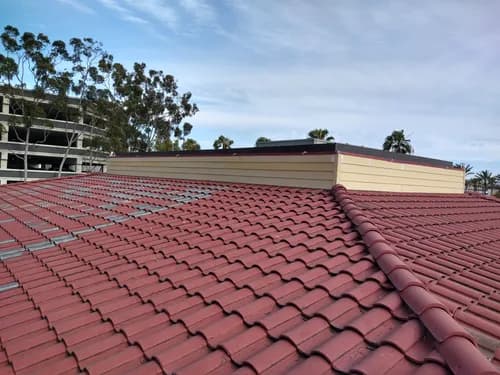 CANOVAS ROOFING INC - Photo 4