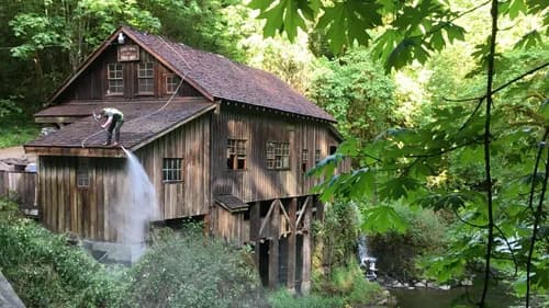 Cascade Roof Care LLC - Photo 1