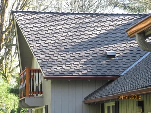 Cascade Roofing Portland - Photo 1