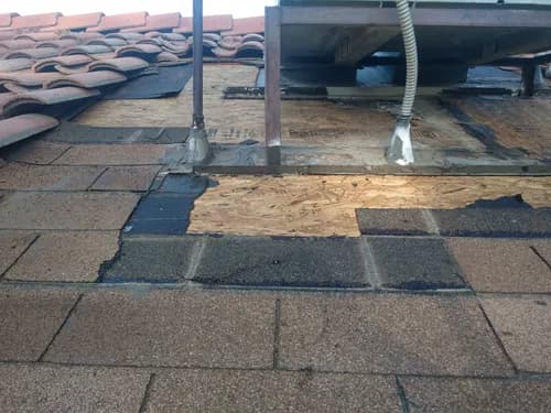 Castle Roofing - Photo 1