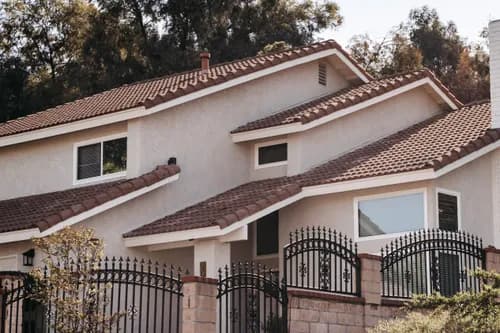 CAT Exteriors - Photo 1