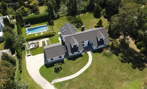 Chandelle Roofing - Photo 2