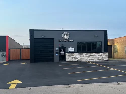 Chicago Siding&Roofing Company - Photo 1