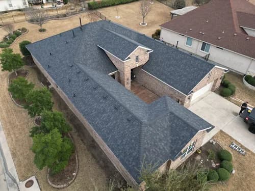 Comrade Roofing and Construction - Photo 3