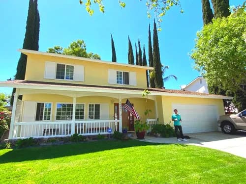 Construction Windows & Roofing - Photo 2