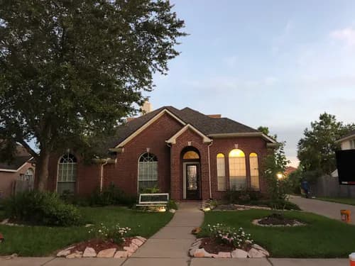 Courtesy Roofing LLC - Photo 2