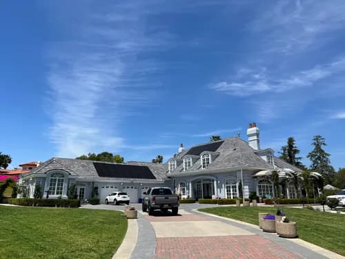 Cowboy's Roofing - Photo 3