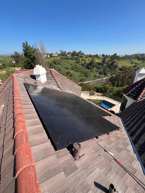 Cowboy's Roofing - Photo 4