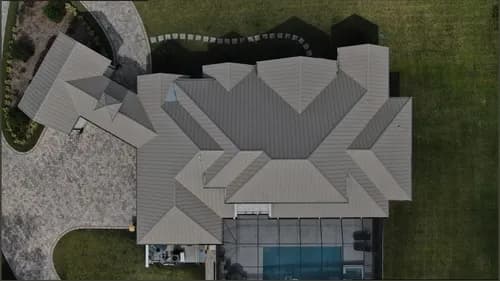 Crown Trim Roofers - Photo 3