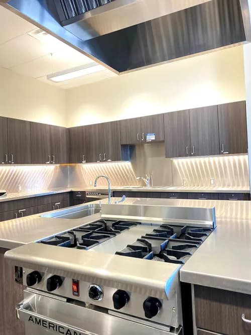 Custom Sheetmetal Inc - Photo 5