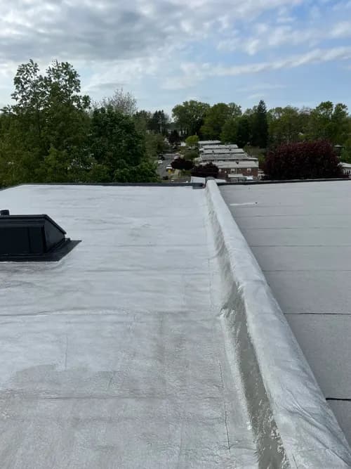 D Gucci & Son Roofing - Photo 4