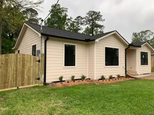 D&M Roofing Company LLC - Photo 1