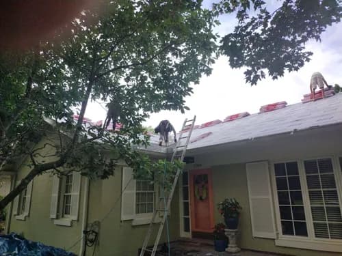 Deaton's Roofing - Photo 3