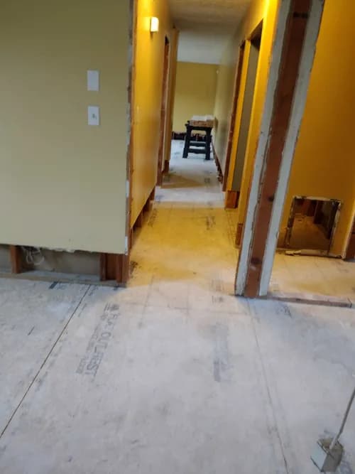 Deaton's Roofing - Photo 2