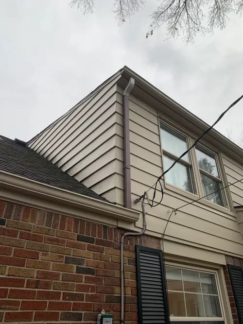 Detroit Roofing Repair - Photo 1