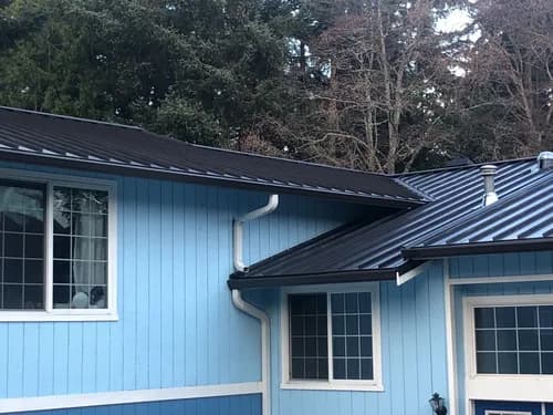 DHT CONSTRUCTION & ROOFING Llc - Photo 1