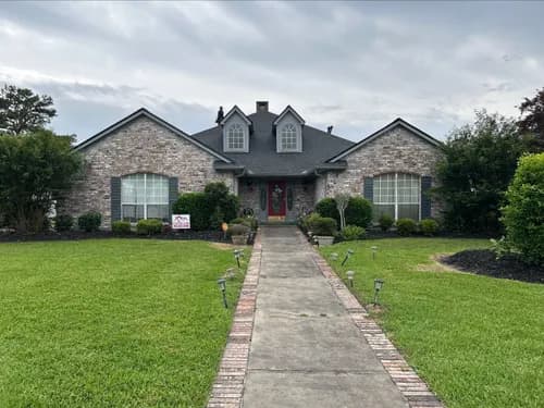 Eagles Nest Roofing LLC - Photo 2