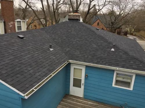 EC Roofing & Siding Corp. - Photo 4