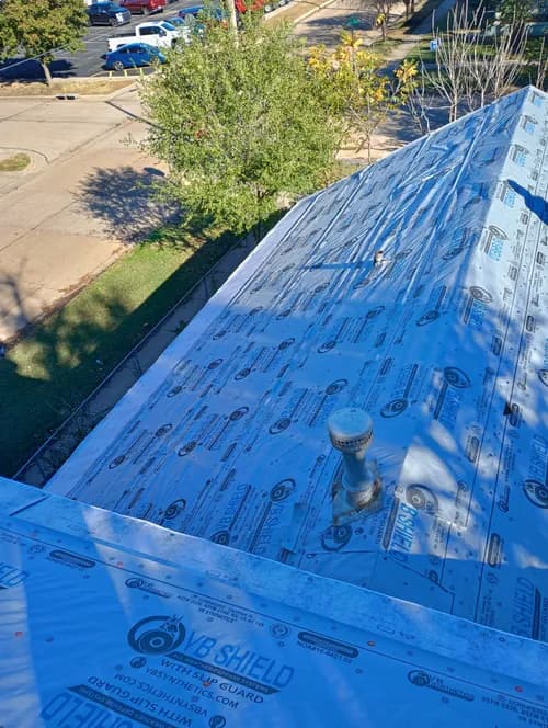 Ed's Roofing - Photo 2