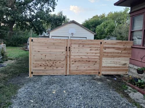 Ed's Roofing - Photo 1