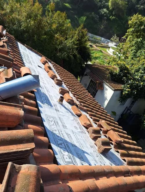 Edison California Roofing - Photo 1