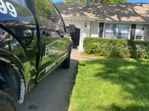 Emerald Roofing - Photo 2