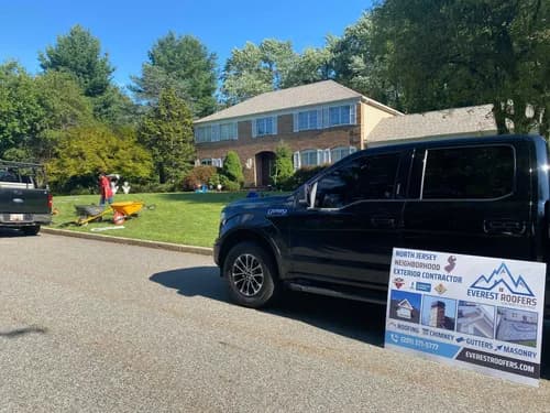 Everest Roofers - Photo 1