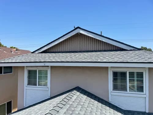Fajardo Roofing - Photo 2
